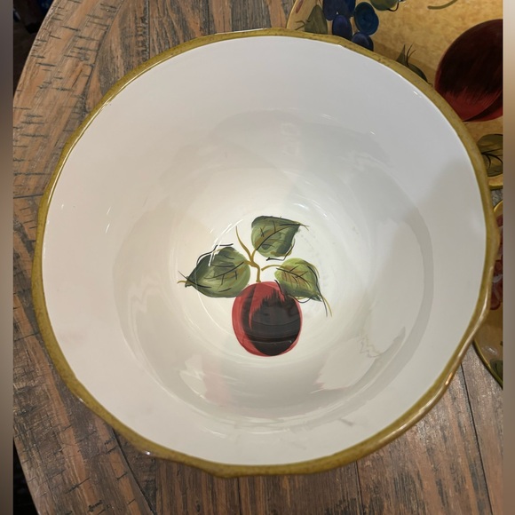 Raymond Waites 3 Piece Nesting Bowls Set - Picture 5 of 9